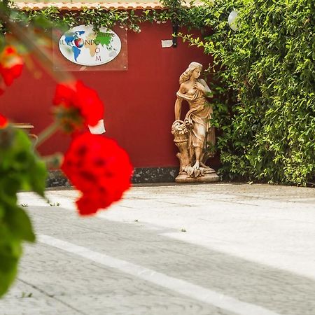 Il Mondo B&B Fiumicino Dış mekan fotoğraf